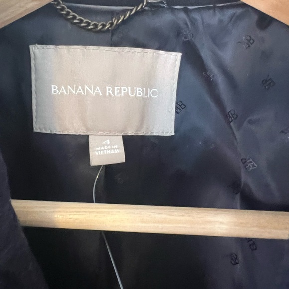 Navy blue double breasted Banana Republic Wool blend pea coat. - Picture 2 of 3